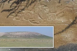 Hòn đá bí ẩn vén màn sự thật tàn tích một thành phố cổ 