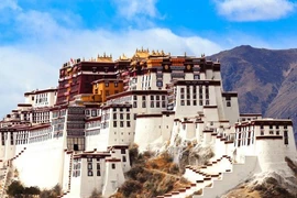 Cung điện bí ẩn giấu nửa số vàng thế giới, không ai dám bén mảng