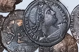 Phát hiện 'kho báu' khủng niên đại hàng ngàn năm ngoài biển