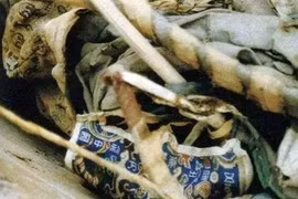 Cổ vật ngàn tuổi mang 8 chữ tiên tri năm 2040, chuyên gia sửng sốt