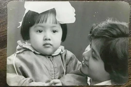  Khoe ảnh hồi nhỏ, BTV Hoài Anh được khen nức nở 'xinh từ bé'