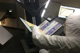 Hiểm họa chết người từ cuốn sách 100 trang, lạnh gáy khi lật giở