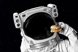 Thực đơn đặc biệt của phi hành gia trong không gian vũ trụ
