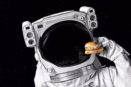 Thực đơn đặc biệt của phi hành gia trong không gian vũ trụ