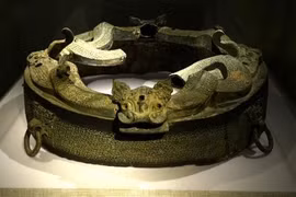 Bảo vật tinh xảo trong mộ cổ 2.500 năm, không thể làm giả