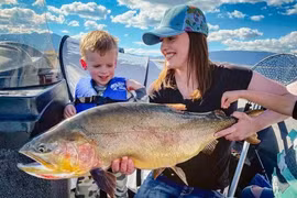 "Quái ngư" khổng lồ sa lưới, cần thủ lập tức thả ra vì... 