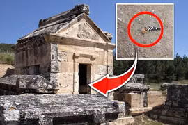 Bí ẩn ngôi đền chết chóc mệnh danh 'cánh cửa địa ngục'