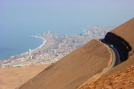 Kỳ lạ thành phố không hề có mưa suốt 400 năm