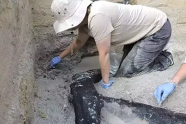 Mở mộ nữ hoàng cai trị Ai Cập cổ đại, chuyên gia “nhức não” vì...