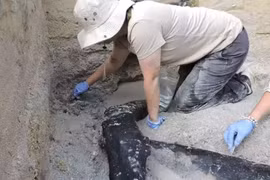 Mở mộ nữ hoàng cai trị Ai Cập cổ đại, chuyên gia “nhức não” vì...