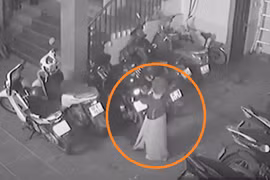  Bắt người phụ nữ nghi đốt xe khiến cháy nhà trọ ở Phú Đô