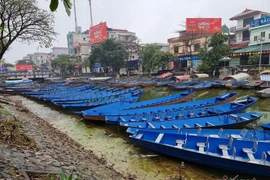 Hình ảnh chùa Hương bán vé thử nghiệm trước ngày mở cửa chính thức