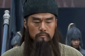 Ngoài Quan Vũ, ai có thể dễ dàng chém Nhan Lương, Văn Xú