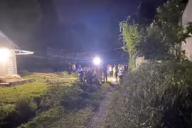 Hòa Bình: Xô xát trong lúc uống rượu, người đàn ông bị đâm chết