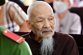 Tịnh thất Bồng Lai: Khởi tố vụ án lừa đảo, xem xét tội loạn luân 