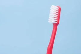 F0 khỏi bệnh có cần thay bàn chải đánh răng, khăn mặt