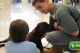 Từ kẻ sát nhân máu lạnh trở thành người hùng của những đứa trẻ đặc biệt