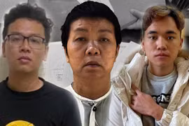 Thầy bói rởm và những màn “thao túng tâm lý” lừa đảo tinh vi