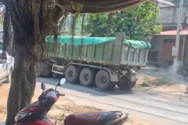 Va chạm liên tiếp giữa hai xe máy và ô tô, hai người tử vong