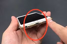 Tôi nên làm gì nếu âm lượng điện thoại thấp? 