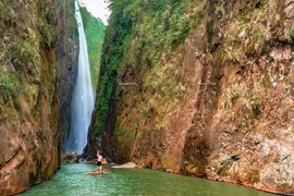 Thác Rồng - Vẻ đẹp hùng vĩ giữa núi rừng Hoàng Liên