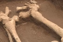 Bí ẩn xuyên thời đại người khổng lồ 2 đầu nơi tận cùng Trái Đất