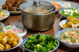 3 bữa sáng hại gan 'tàn nhẫn' nhất 