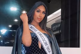 Hoa hậu đầu tiên bay vào không gian