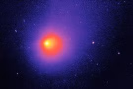 Bắt quả tang “núi lửa ngược đời” đang phun trào trên bầu trời