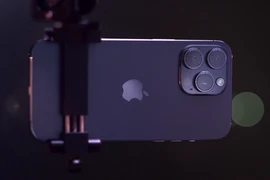 iPhone 14 Pro Max tím dính lỗi tróc sơn, iFan thất vọng