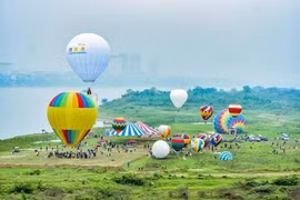 Trải nghiệm ngắm biển trời Đồ Sơn từ khinh khí cầu