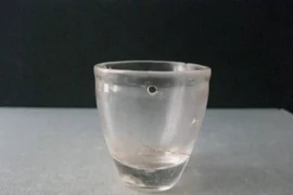 Mở mộ cổ nghìn năm, chuyên gia phấn khích thấy chén lạ “xuyên không”