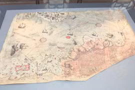 Bí ẩn bản đồ Piri Reis, nghi người ngoài hành tinh “động tay"