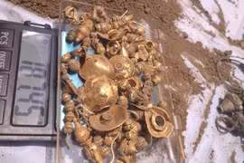 Trúng kho báu bạc tỷ khi đào móng xây nhà 