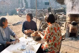 Vì sao ngày nay mối quan hệ giữa những người thân ngày càng thờ ơ?