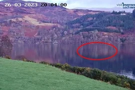 Quái vật hồ Loch Ness “tái xuất”, có băng ghi hình lại?