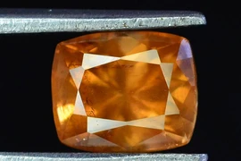 Khoáng chất hiếm nhất trên Trái Đất, đắt gấp 35 lần kim cương