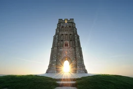 Bí ẩn 8 “cánh cổng dẫn đến thế giới khác” có thật trên Trái Đất