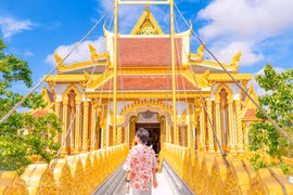 Về Sóc Trăng, thăm chùa Tà Mơn rực rỡ sắc vàng