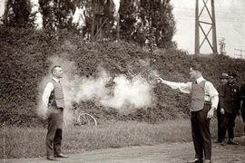 Loạt ảnh “lịch sử” ấn tượng chưa từng được khám phá