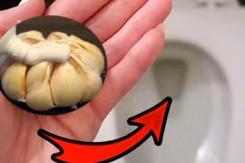 Bồn cầu bốc mùi hôi, bàn bếp bắn dầu mỡ làm sạch trong phút mốt 