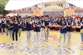 Thi tốt nghiệp THPT 2023: Vận động hỗ trợ thí sinh thuộc hộ nghèo, vùng sâu, vùng xa