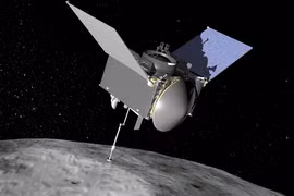 Vì sao tàu NASA suýt bị “nuốt chửng” bởi tiểu hành tinh xa Trái Đất?