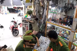 Kiểm tra, xử lý các cơ sở cung cấp biển số xe trái phép ở TP.HCM