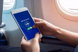 Vì sao điện thoại phải chuyển sang "chế độ máy bay" khi cất cánh? 