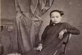 Loạt ảnh "quý như vàng" về xứ Đông Dương trăm năm trước 