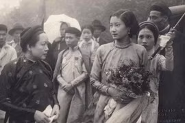 Ngắm vẻ đẹp “nghiêng thành” của Nam Phương hoàng hậu qua ảnh ít người biết 