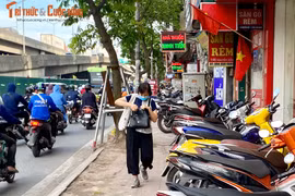Hà Nội giao Sở Xây dựng lập đề án quản lý vỉa hè