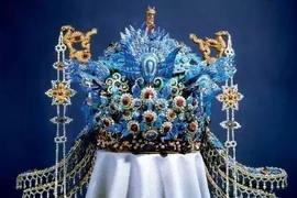 Đem của hồi môn đi thẩm định, chuyên gia xem xong “run lẩy bẩy"