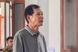 Đâm bạn nhậu thủng ruột, người đàn ông lĩnh 9 năm tù